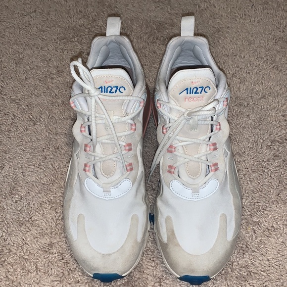 Women’s Nike Air 270 React - Picture 2 of 7